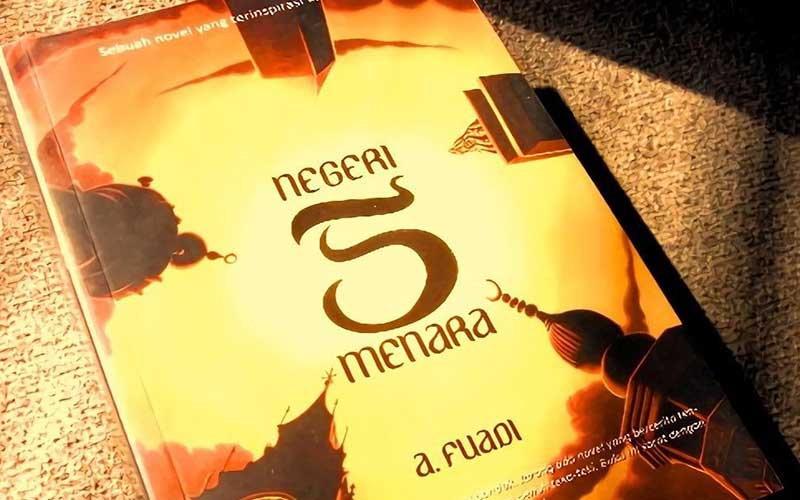 5 Buku Terkeren yang Wajib Dibaca oleh Semua Mahasiswa